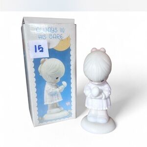 Precious Moments Easter Seals Figurine Always in His Care in excellent condition